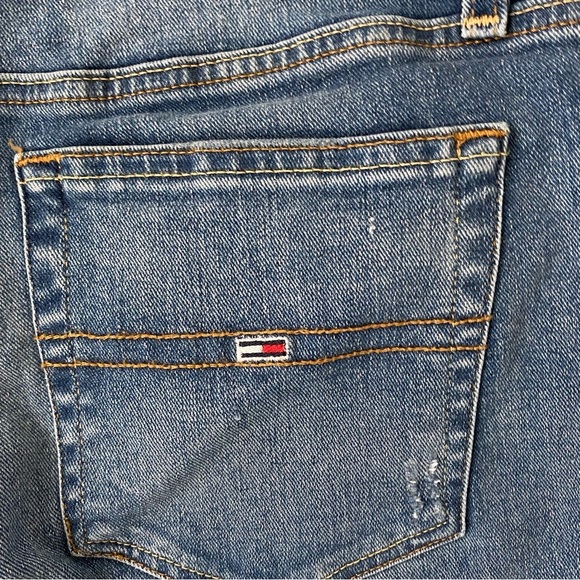 TOMMY | High Rise Straight Ankle Jeans - Picture 11 of 16